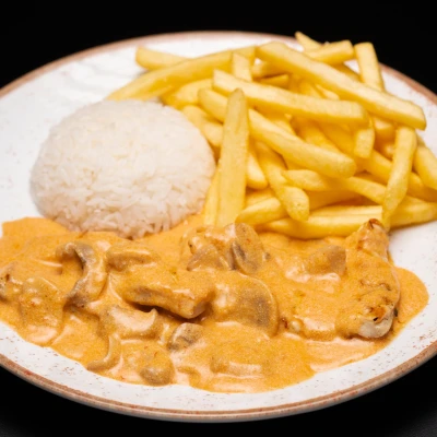 Strogonoff de Frango