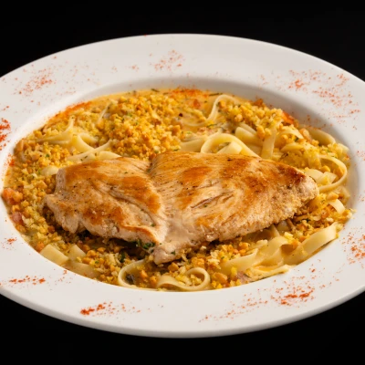 Massa Thai c/ Frango Grelhado